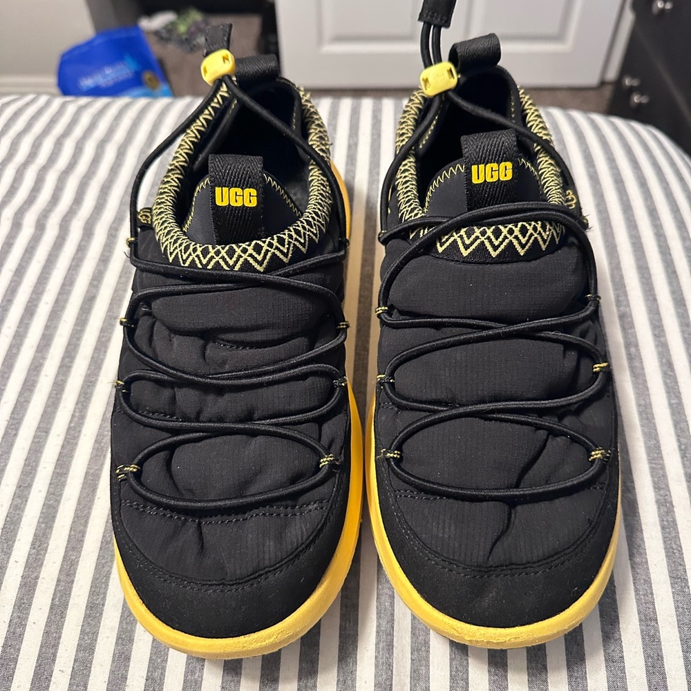 UGG TASMAN SLIPPERS Black and Yellow Sneakers